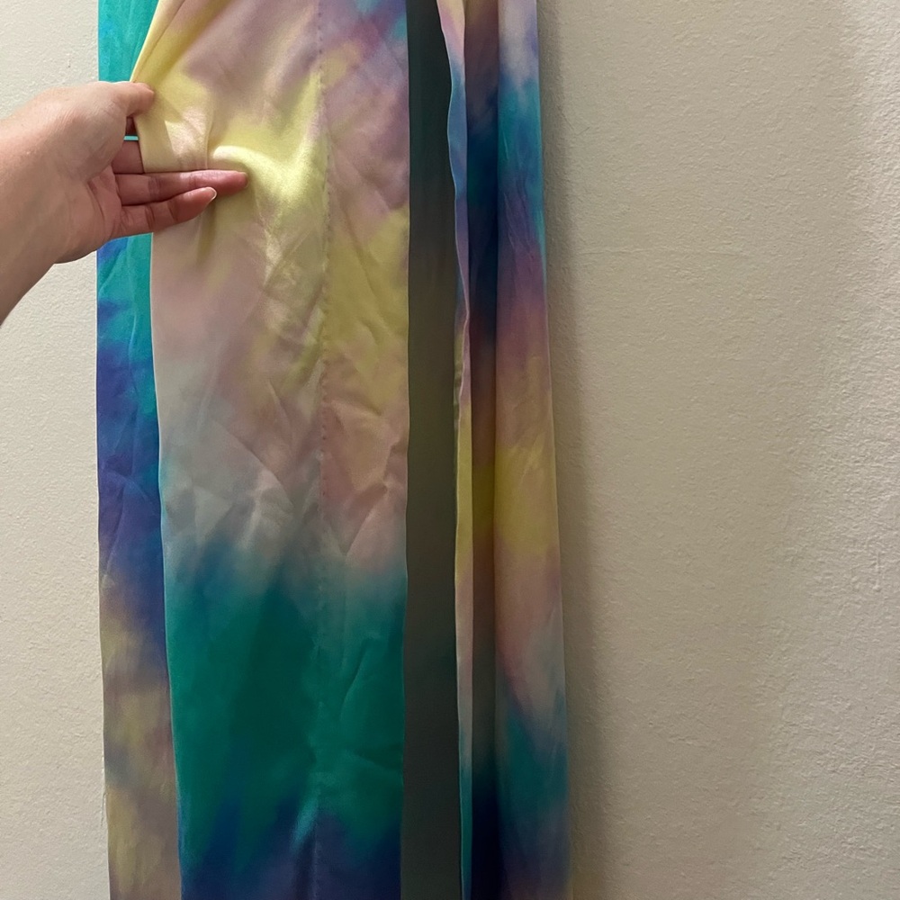 Retrofête Marlene Silk Dress in Rainbow Tie-Dye, Size M - Picture 14 of 16
